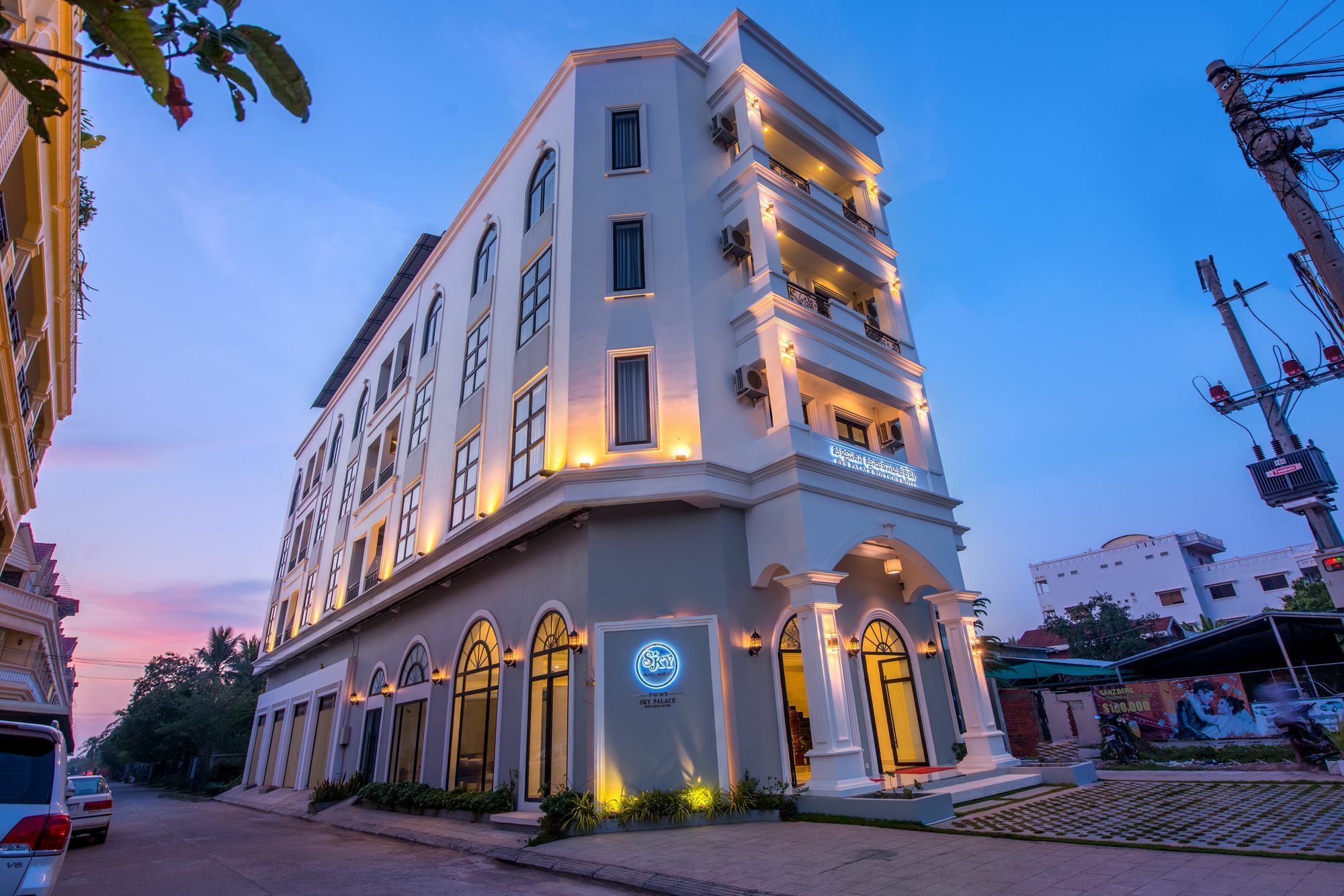 Sky Palace Boutique Hotel Battambang Exterior photo