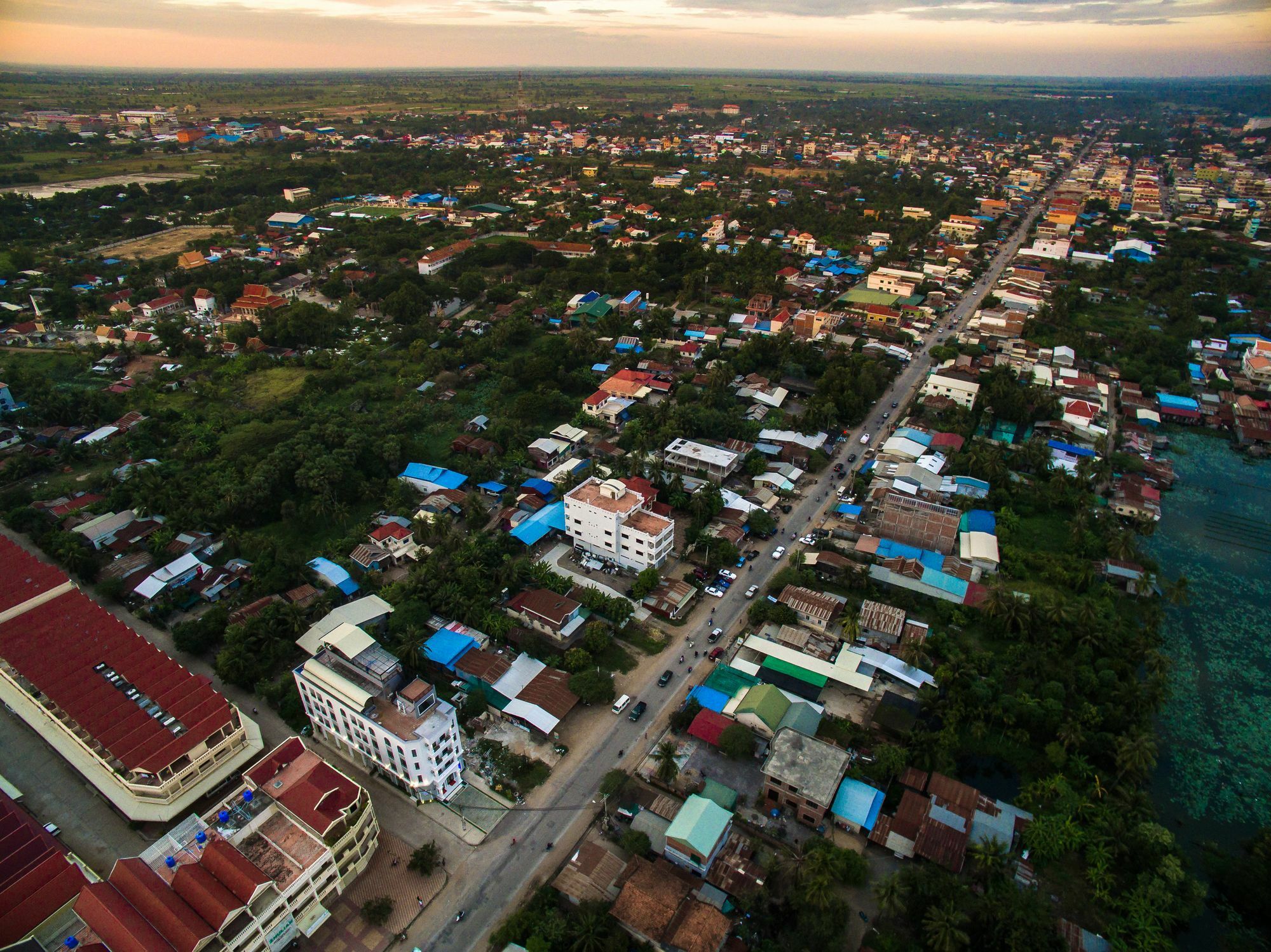 Sky Palace Boutique Hotel Battambang Exterior photo